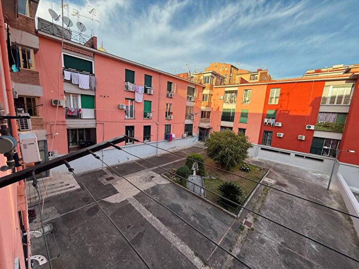 Appartamento quadrilocale in affitto in Via Po, Soccavo, Napoli