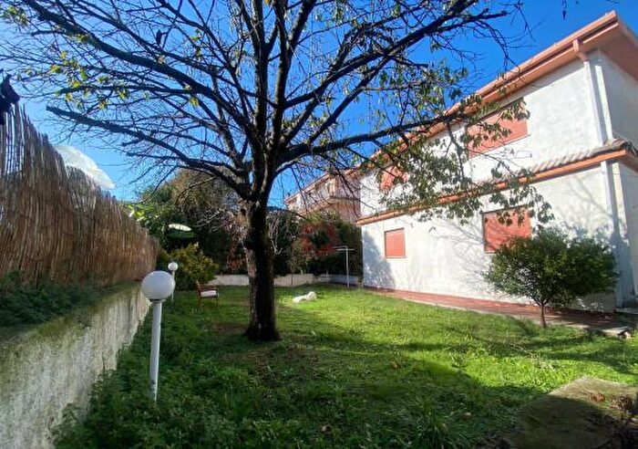 Casa con 6 locali in vendita in Via Giardinello, Roma