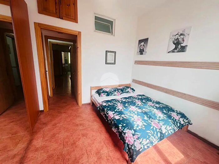 Appartamento quadrilocale in vendita in Via Leonardo Montaldo, Genova