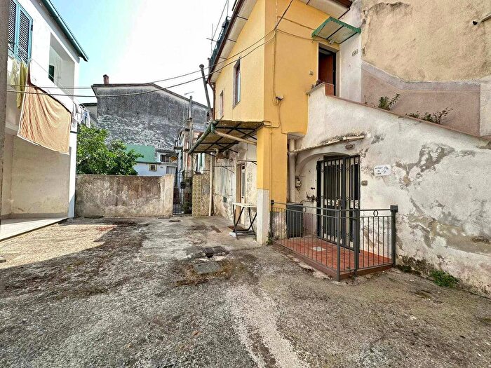 Appartamento monolocale in vendita in Cava De Tirreni