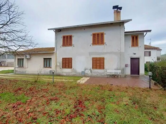 Casa con 6 locali in vendita in Corinaldo