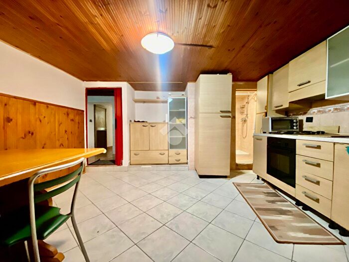 Casa quadrilocale in vendita in Via Ospedale, Crocetta Del Montello