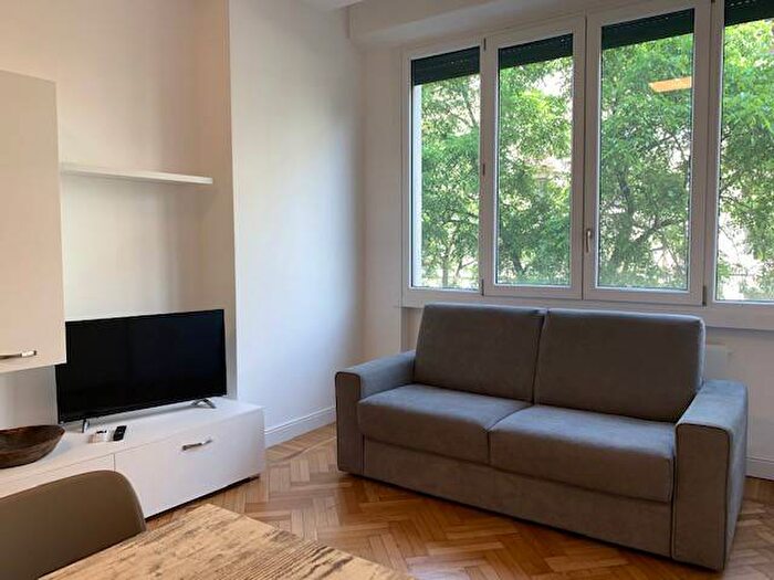 Appartamento monolocale in affitto in Viale Regina Giovanna, Porta Venezia, Milano