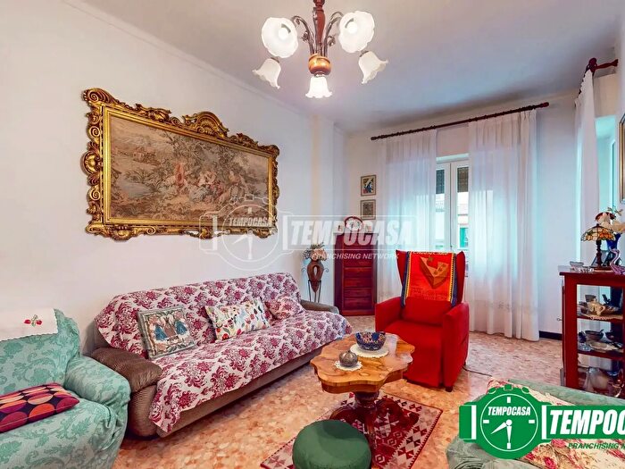 Appartamento quadrilocale in vendita in Via Ernesto Panza, San Salvatore Monferrato