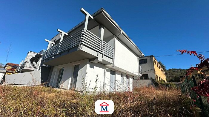 Appartamento trilocale in vendita in Via Pietro Ruggeri da Stabello, Bergamo