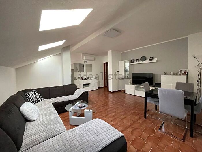 Appartamento con 5 locali in vendita in Santo Stefano Belbo