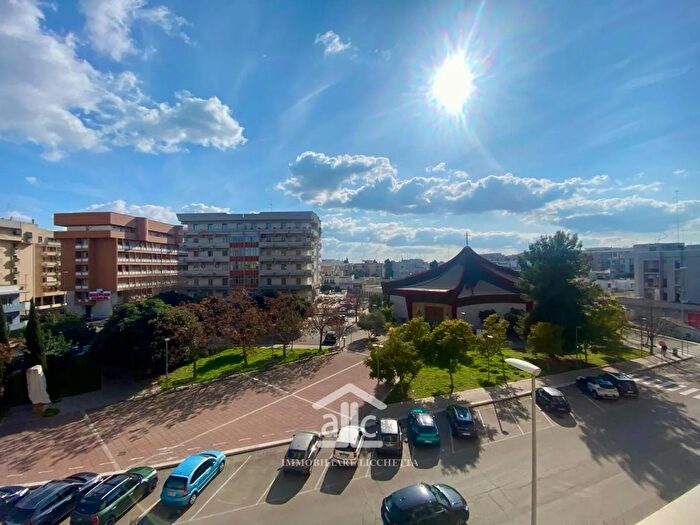 Appartamento quadrilocale in vendita in Lecce