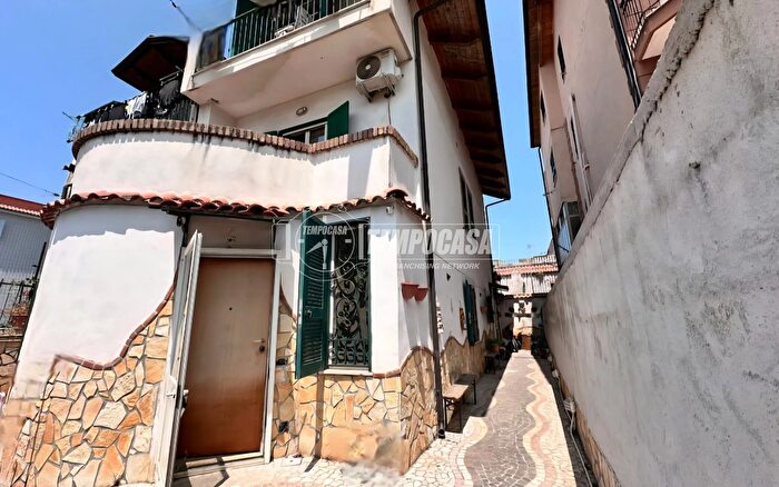 Casa con 8 locali in vendita in Via Firenze, Villaricca