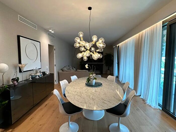 Appartamento con 5 locali in vendita in Viale Europa, Castelfranco Veneto