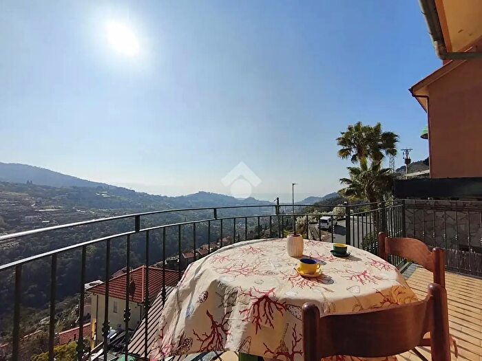 Appartamento quadrilocale in vendita in Via S Sebastiano, Vallebona