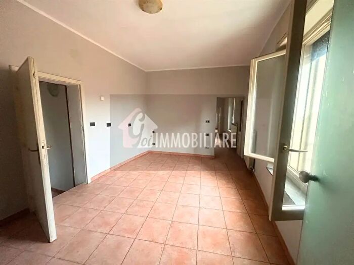 Appartamento con 5 locali in vendita in Piadena Drizzona