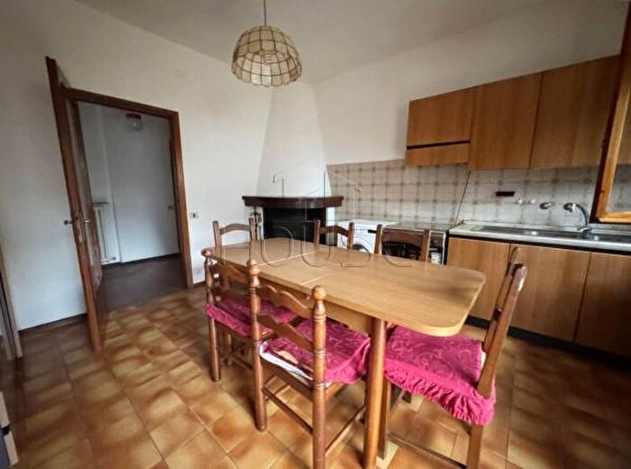 Appartamento quadrilocale in vendita in Viale Abetone, Citta Di Castello