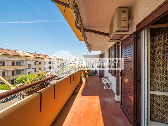Appartamento bilocale in vendita in Via Cuma, Cerveteri