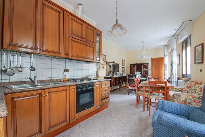 Casa trilocale in vendita in Via Casale, Agnosine