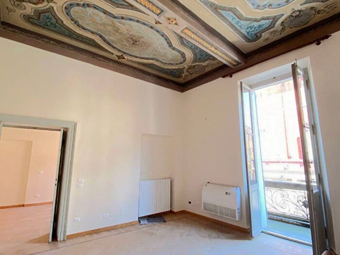 Appartamento con 5 locali in affitto in Centro Storico, Parma