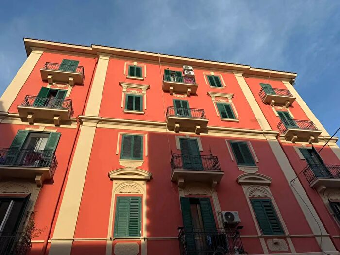 Appartamento trilocale in vendita in Bari