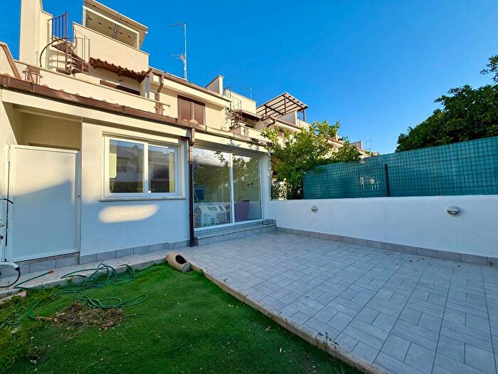 Casa trilocale in affitto in Via Sillaro, Cerenova, Cerveteri