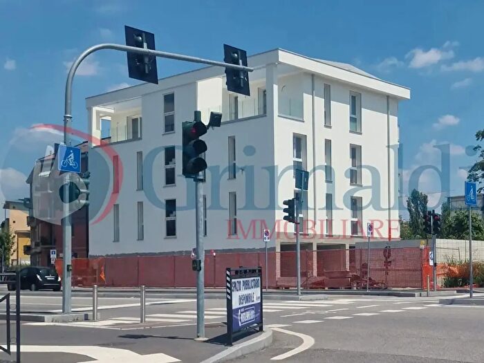 Appartamento con 5 locali in vendita in Viale Gramsci, Sesto San Giovanni