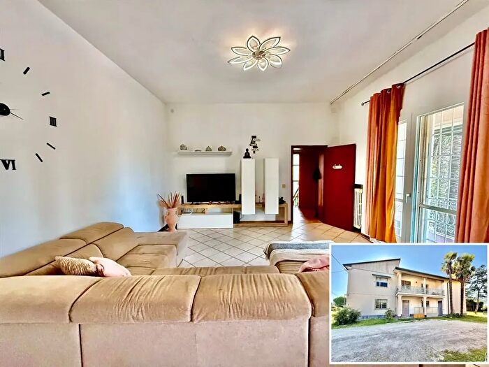 Casa con 8 locali in vendita in Carraia Foschini, Bagnacavallo