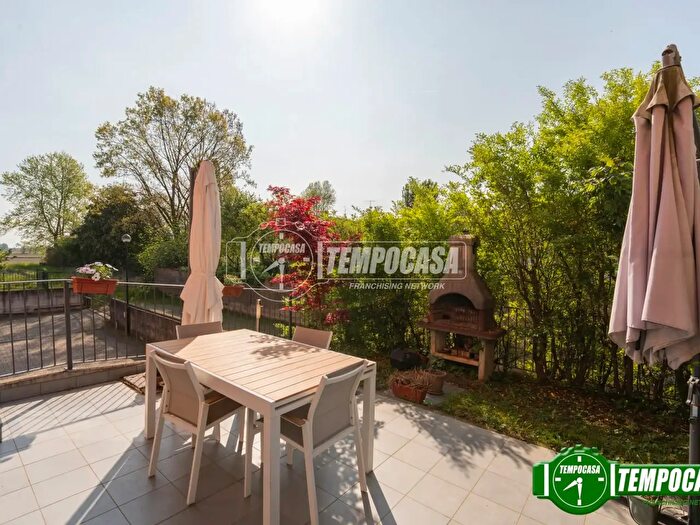 Appartamento trilocale in vendita in Cascina Rovina, Noviglio