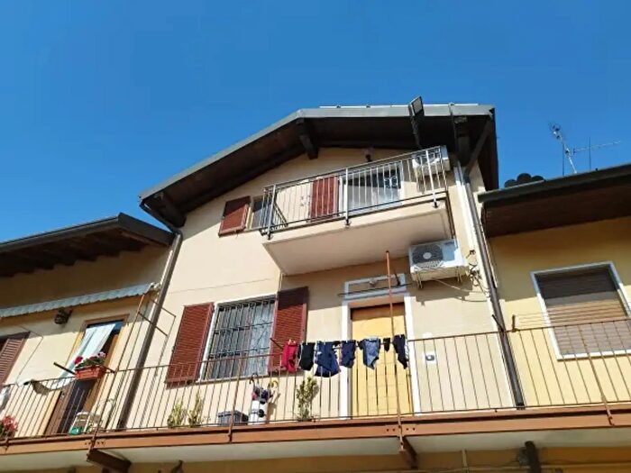 Appartamento trilocale in vendita in Piazza della Republica, Sedriano