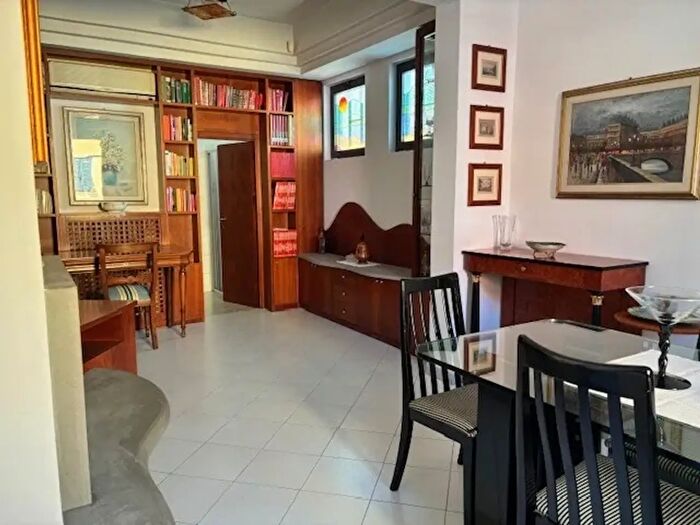 Casa con 7 locali in vendita in Larciano