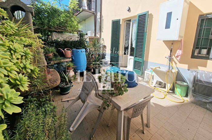 Casa con 5 locali in vendita in Iave, Campi Bisenzio