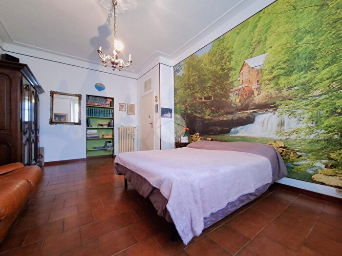 Appartamento trilocale in vendita in Via Montebello, Voghera