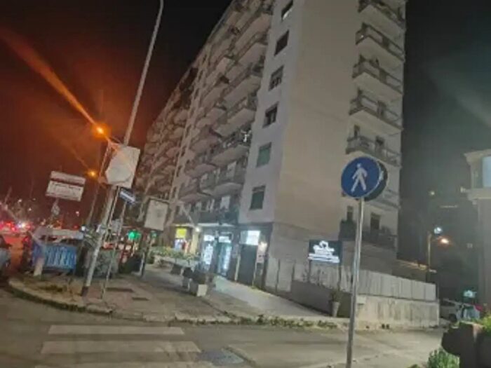 Appartamento quadrilocale in affitto in Via Leonardo da Vinci, Palermo