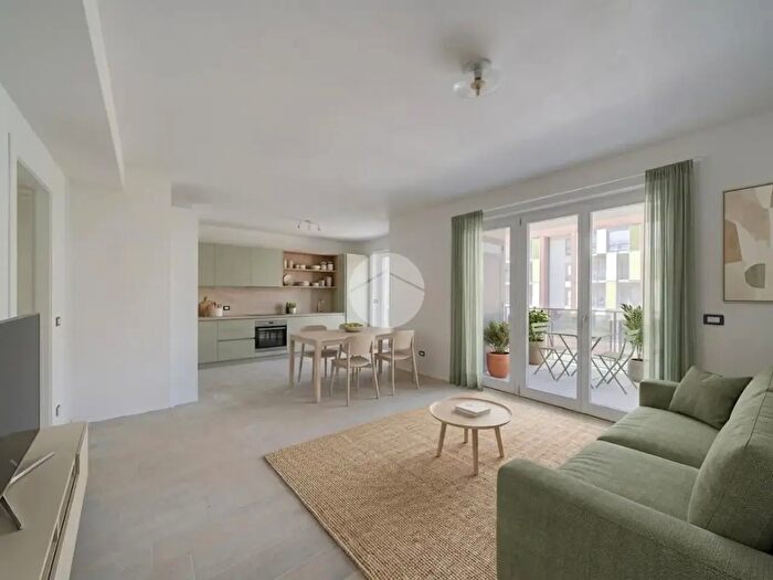 Appartamento trilocale in vendita in Via Belgio, Orbassano