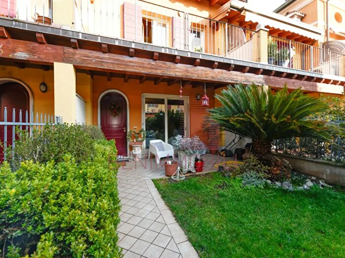 Casa quadrilocale in vendita in Via Circuito Sud, Ghedi