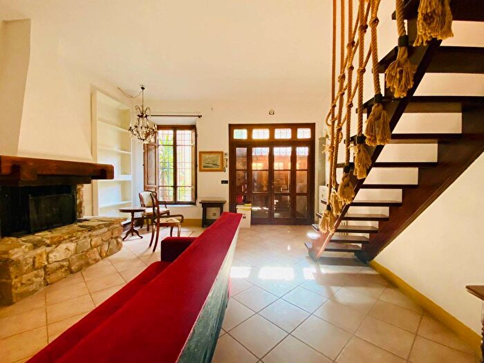 Casa trilocale in affitto in Via Nuova per Pisa, Massa Pisana Vicopelago, Lucca