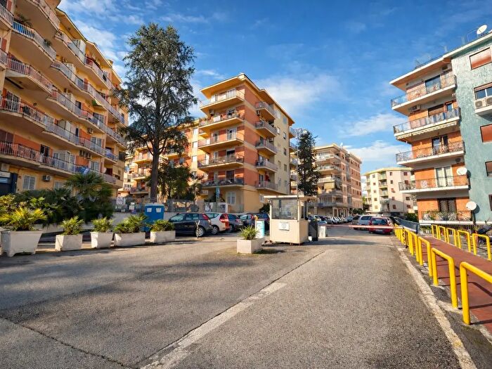 Appartamento quadrilocale in vendita in Via Edoardo Nicolardi, Napoli