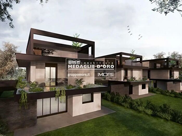 Casa con 8 locali in vendita in Via Grandi, Formigine