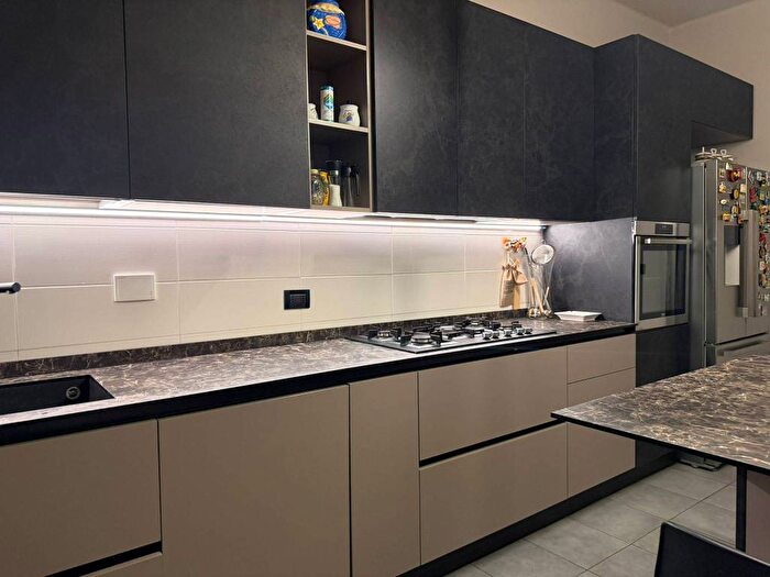 Appartamento con 5 locali in affitto in Via Luigi Lagrange, Via Roma, Torino