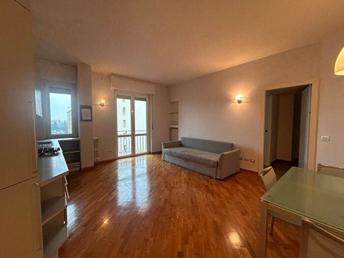 Appartamento trilocale in affitto in Via Pietro Rubens, Gambara, Milano