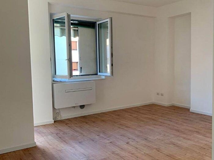 Appartamento bilocale in affitto in Via Venturino, Breccia Lazzago, Como