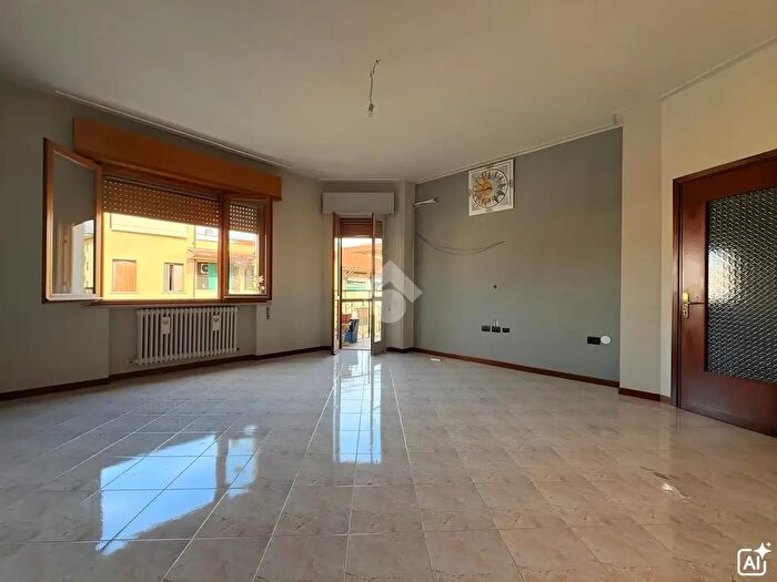 Appartamento trilocale in vendita in Via Donatori di Sangue, Suzzara
