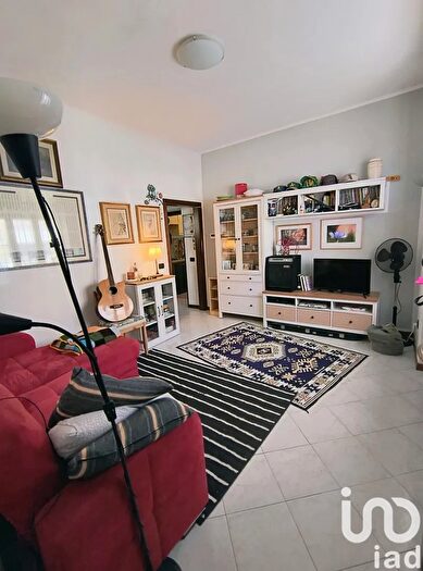 Casa con 5 locali in vendita in Via Martiri di Cefalonia, Lodi