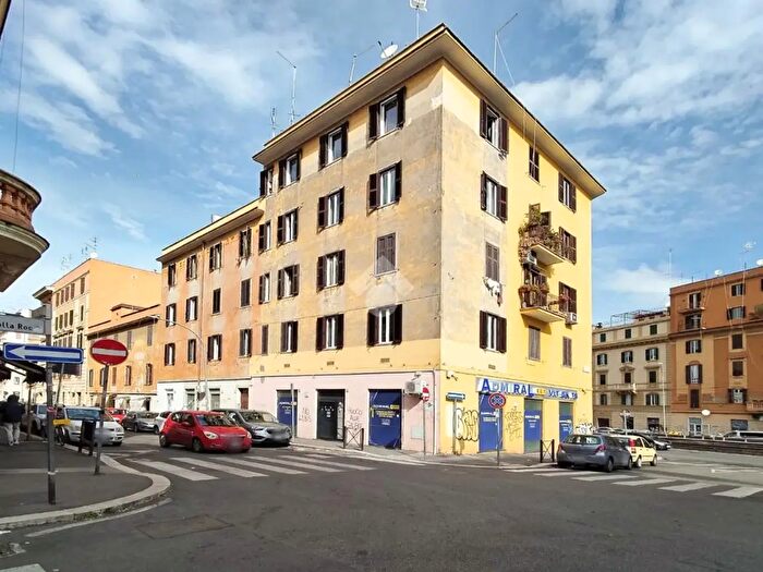 Appartamento bilocale in vendita in Via Francesco Baracca, Roma