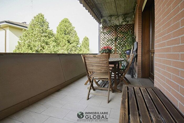 Appartamento con 5 locali in vendita in Viale Guglielmo Marconi Modena, Modena