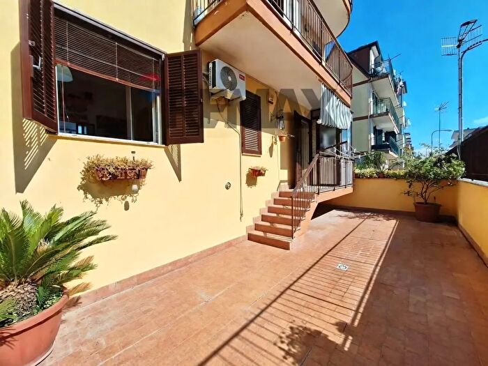 Appartamento trilocale in vendita in Via Luigi Perosi, Acerra