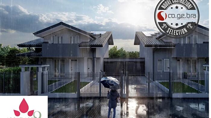 Casa quadrilocale in vendita in Via Misentasca Misinto, Misinto