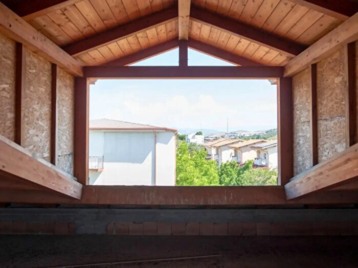 Casa con 6 locali in vendita in Via Trapani Snc, Catanzaro