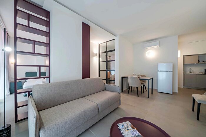 Appartamento monolocale in affitto in Via Felice Casati, Milano