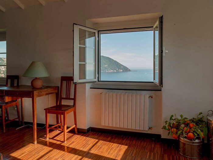 Appartamento bilocale in affitto in Salita Costa Lunga, Lungomare Mulinetti Polanesi, Recco