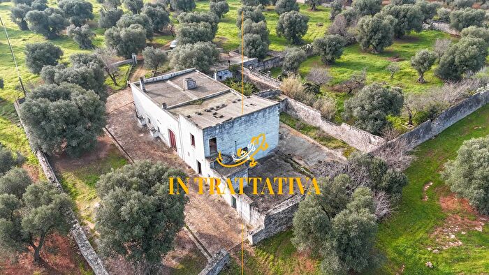 Casa con 9 locali in vendita in Cda Samato, Monopoli