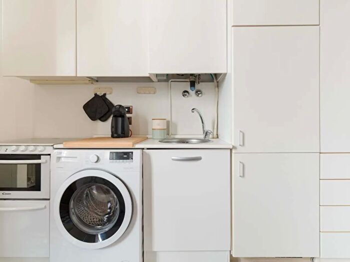 Appartamento monolocale in affitto in Via Bartolomeo Eustachi, Milano