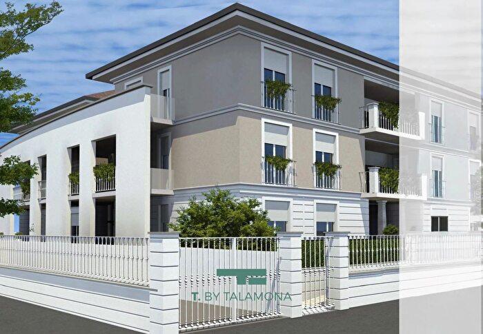 Appartamento con 5 locali in vendita in Nizza Monferrato