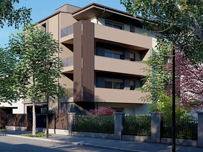 Appartamento con 5 locali in vendita in Viale Zampieri Vespignani, Imola